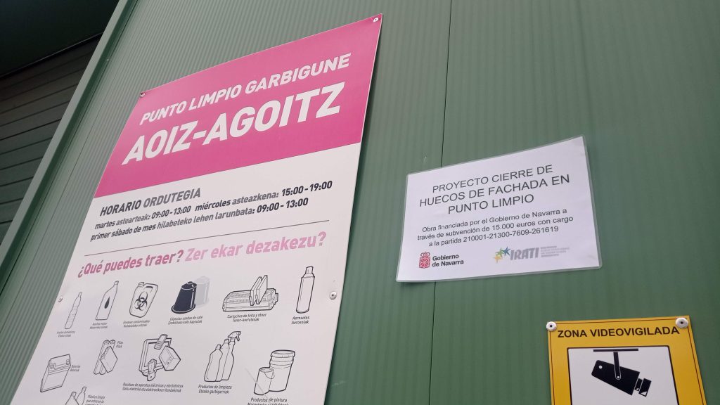 Proyecto cierre de huecos de fachada en punto limpio